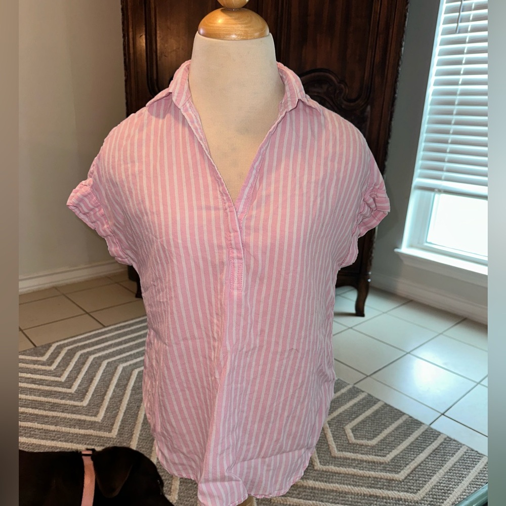 Striped quarter button down lightweight shirt